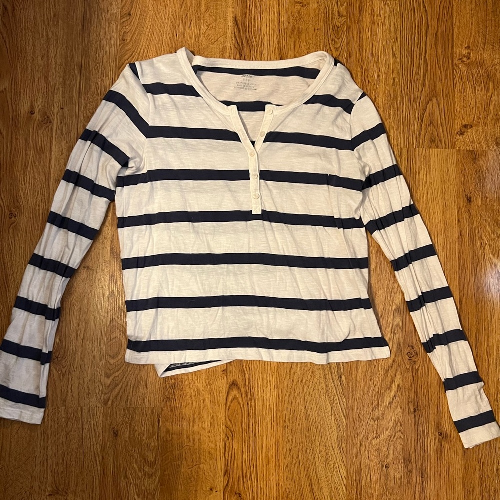 Aerie, Blue & White Striped, Quarter Button, Long Sleeve Shirt, Size Small